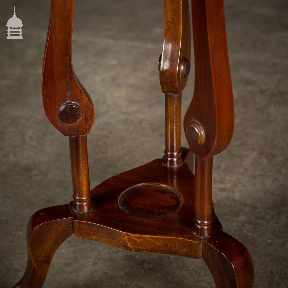 19th C Mahogany Jardinière Stand with Twist Detail