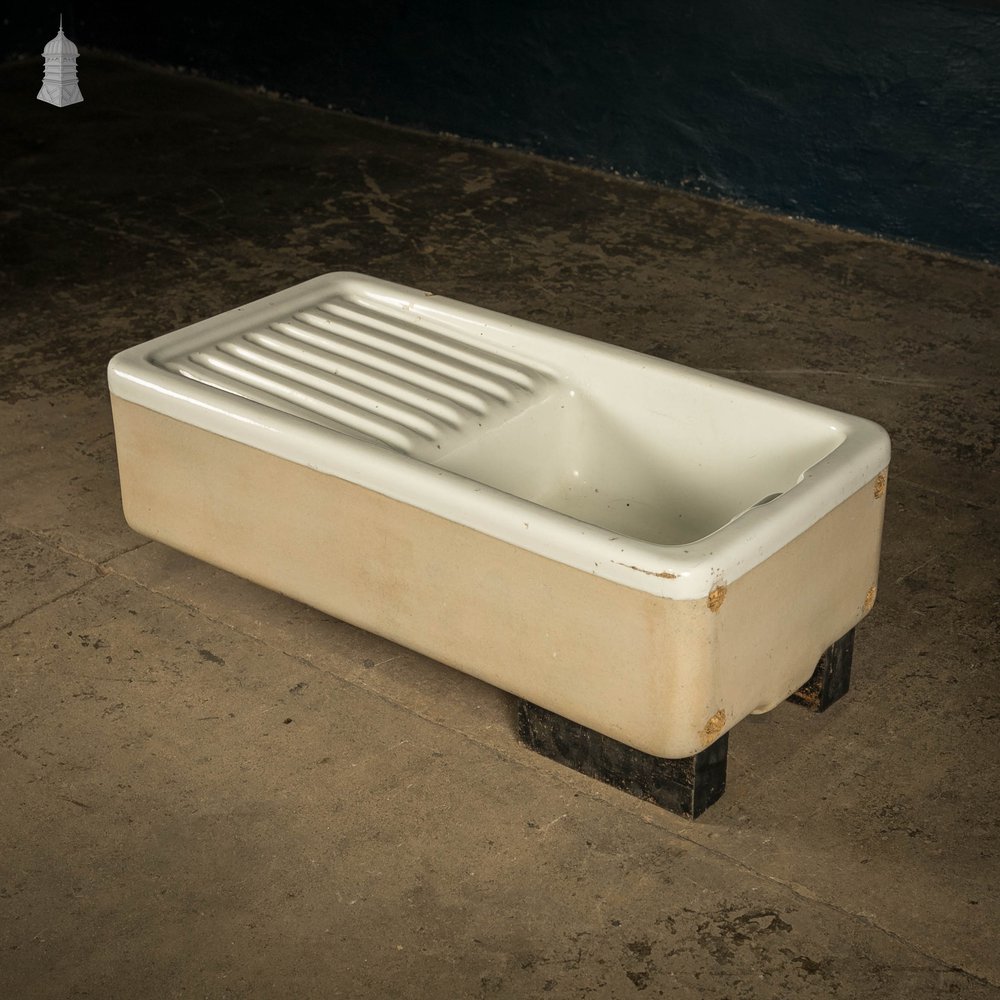Butler Sink with Drainer, Cane and White
