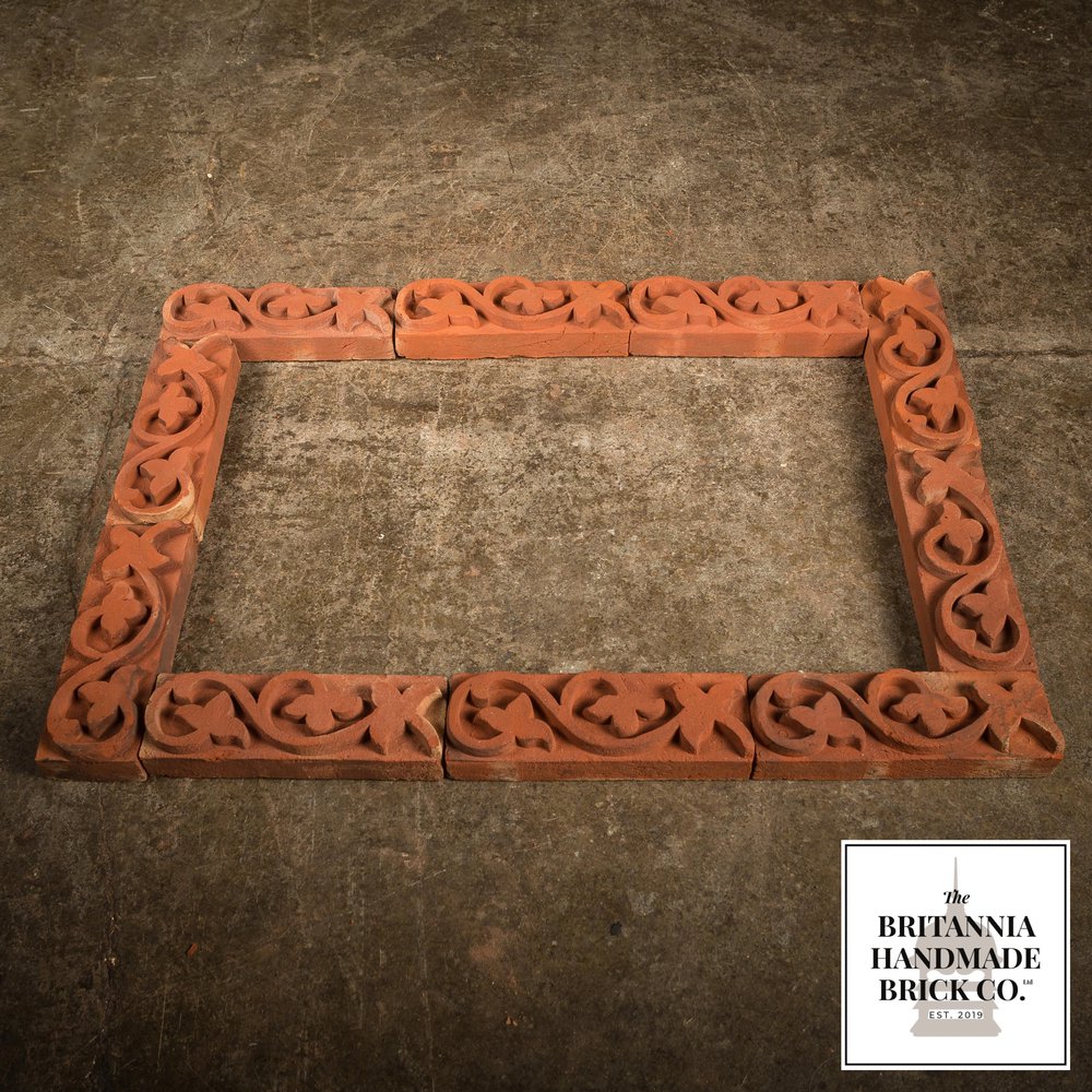 Britannia Red Brick Special Decorative Arts & Crafts Floral Slip – BSB10