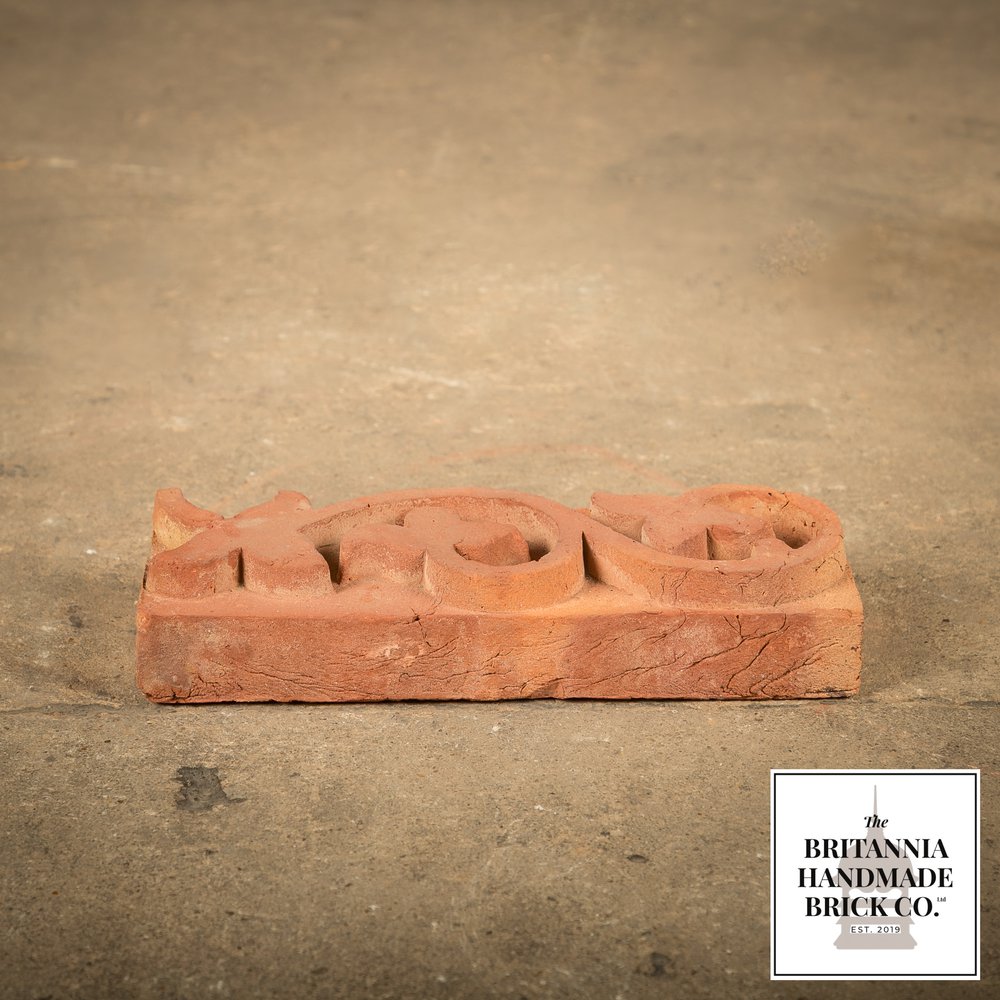 Britannia Red Brick Special Decorative Arts & Crafts Floral Slip – BSB10