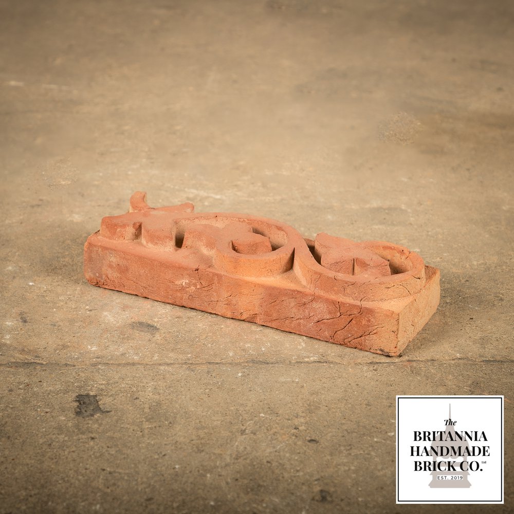 Britannia Red Brick Special Decorative Arts & Crafts Floral Slip – BSB10