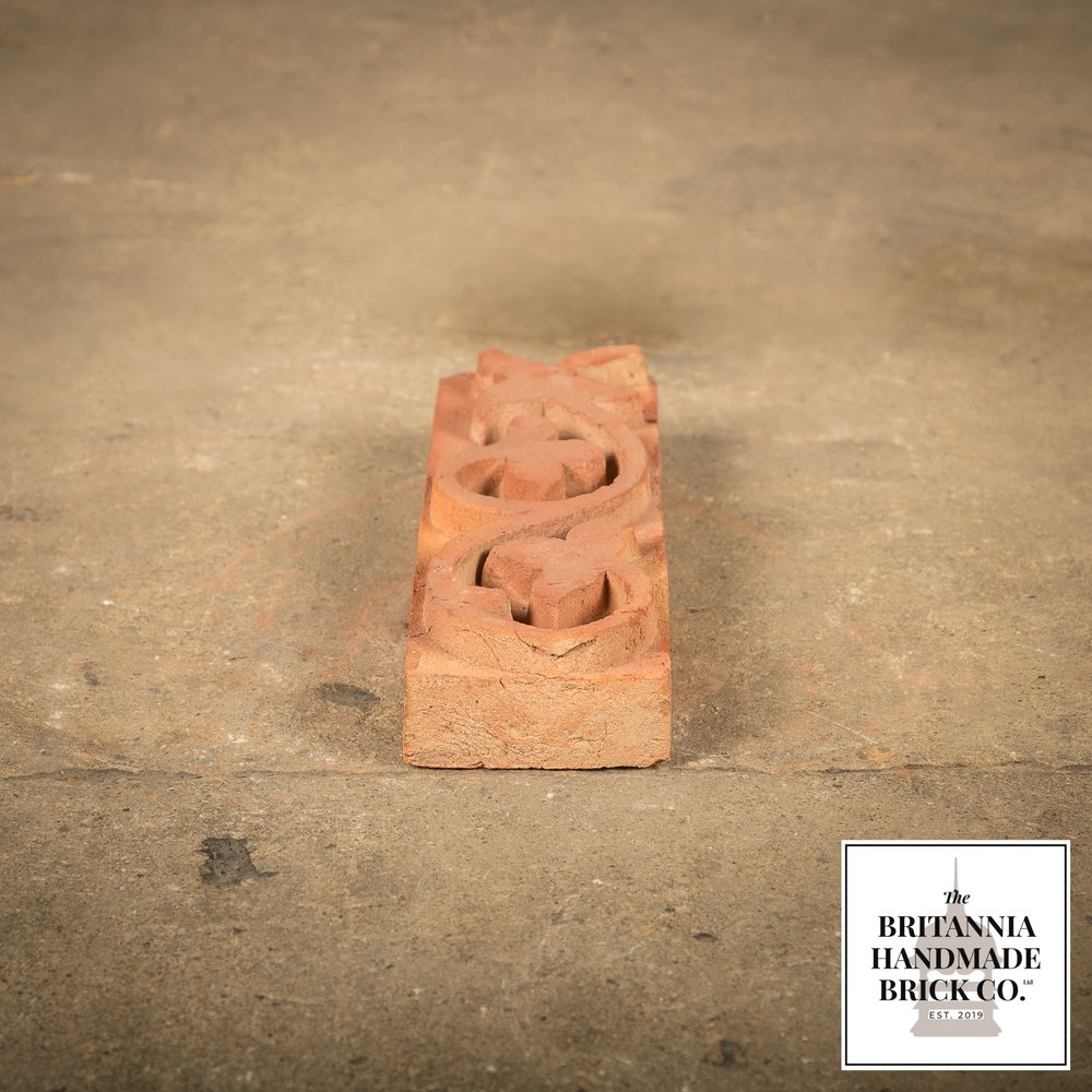 Britannia Red Brick Special Decorative Arts & Crafts Floral Slip – BSB10