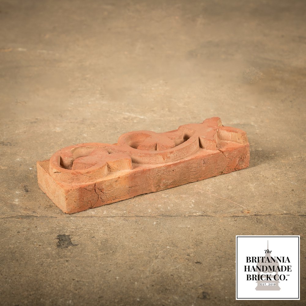 Britannia Red Brick Special Decorative Arts & Crafts Floral Slip – BSB10