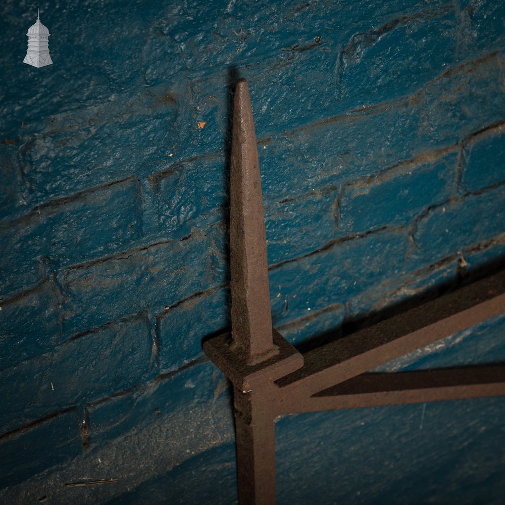 Wall Top Railing, Quatrefoil Detail