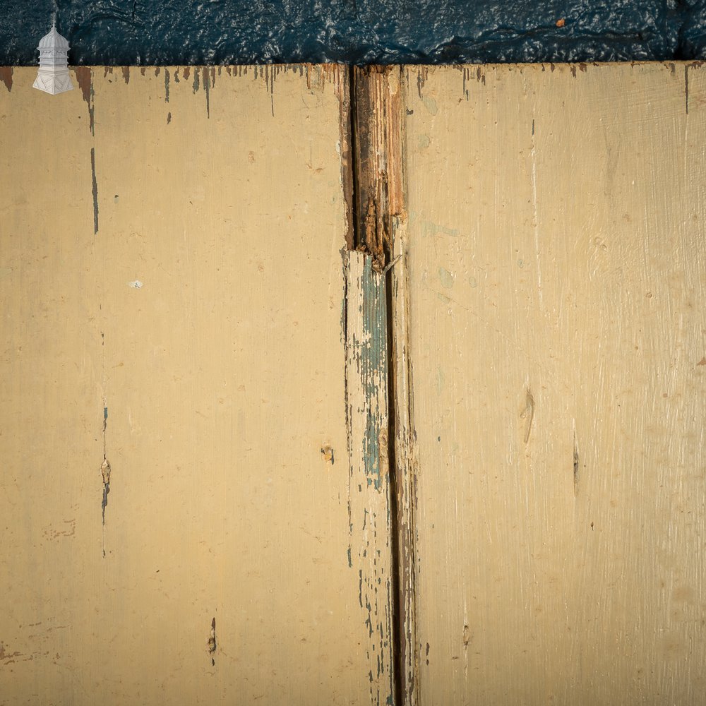 Reclaimed 3 Plank Door – Distressed Cream Paint