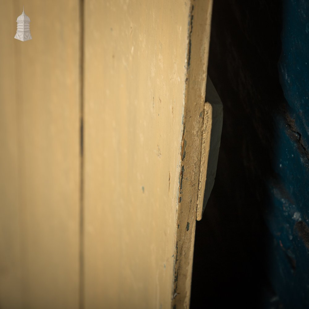 Reclaimed 3 Plank Door – Distressed Cream Paint