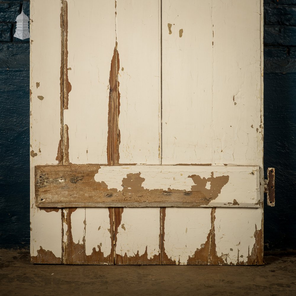 Ledged Plank Cottage Door, Reclaimed Distressed Paint