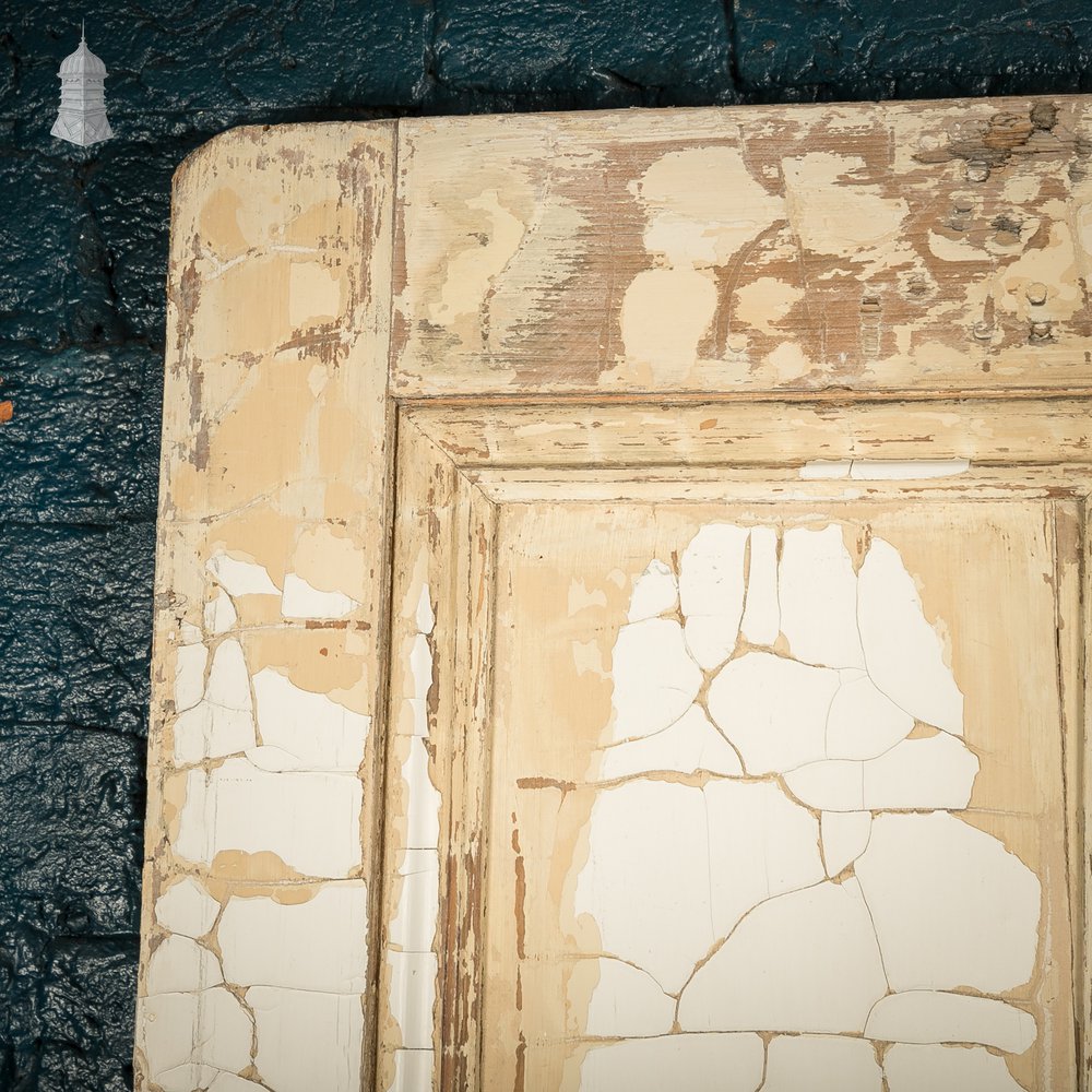 Reclaimed 4-Panel Door – Cracked White Paint