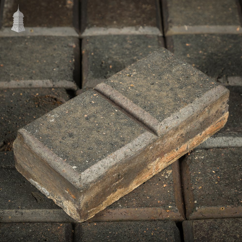Reclaimed Stable Bricks, 270 Pavers, Staffordshire Blue 2 Block