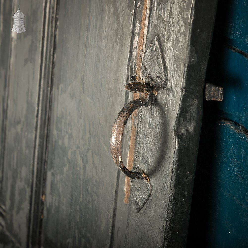 4-Panel Door, Suffolk Latch, Original Hinges