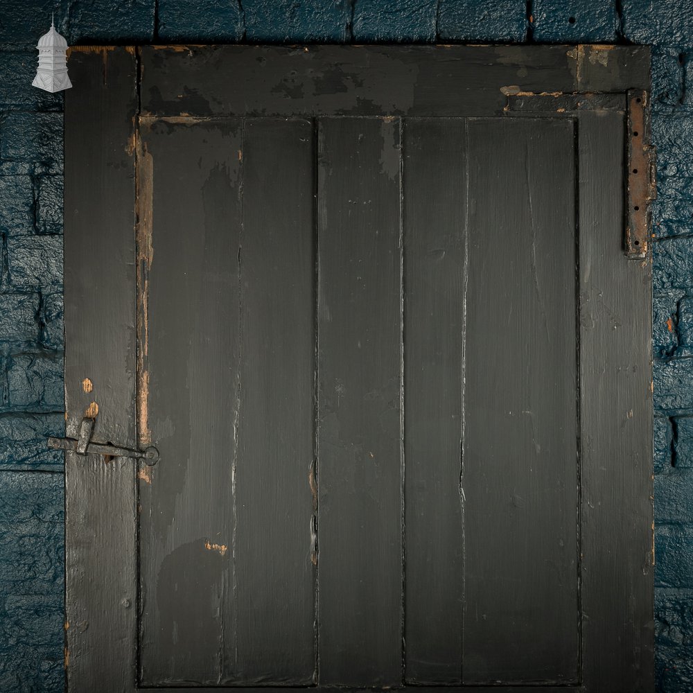 4-Panel Door, Suffolk Latch, Original Hinges