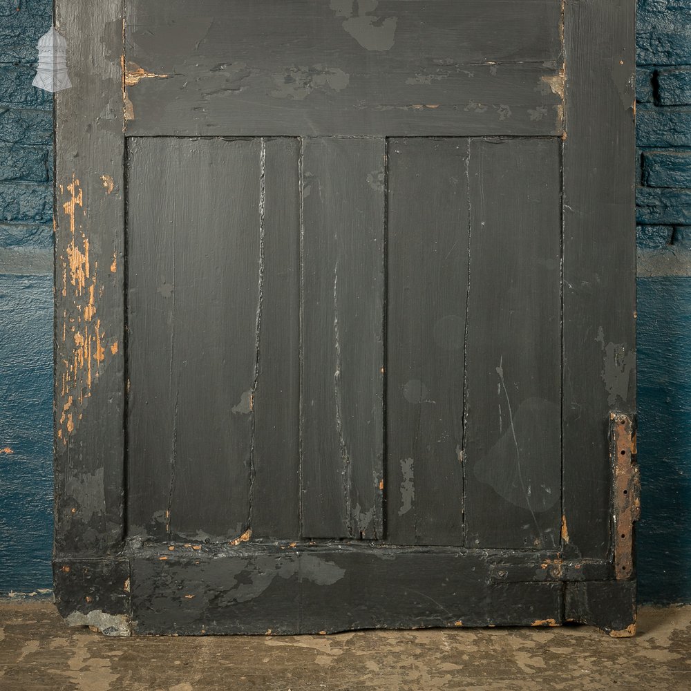 4-Panel Door, Suffolk Latch, Original Hinges