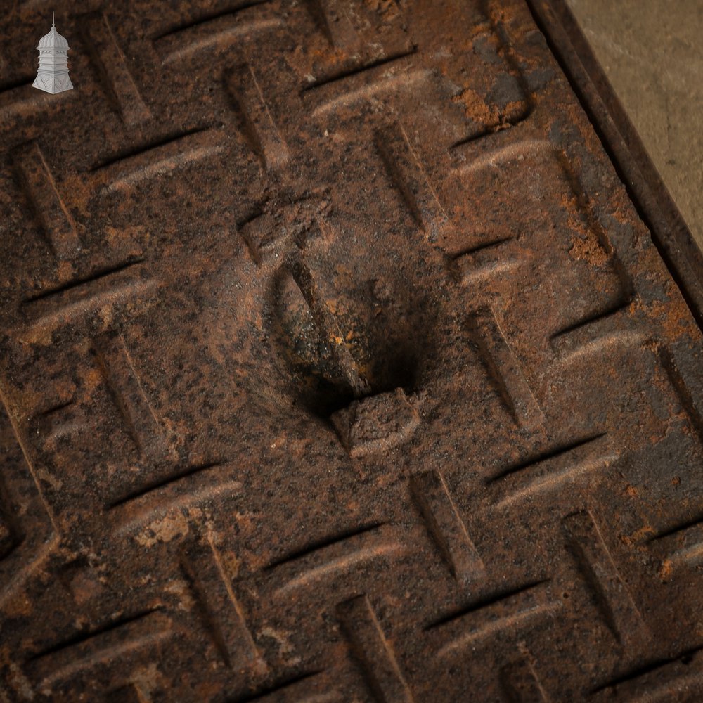 Airtight Inspection Cover, Reclaimed Cast Iron Manhole cover