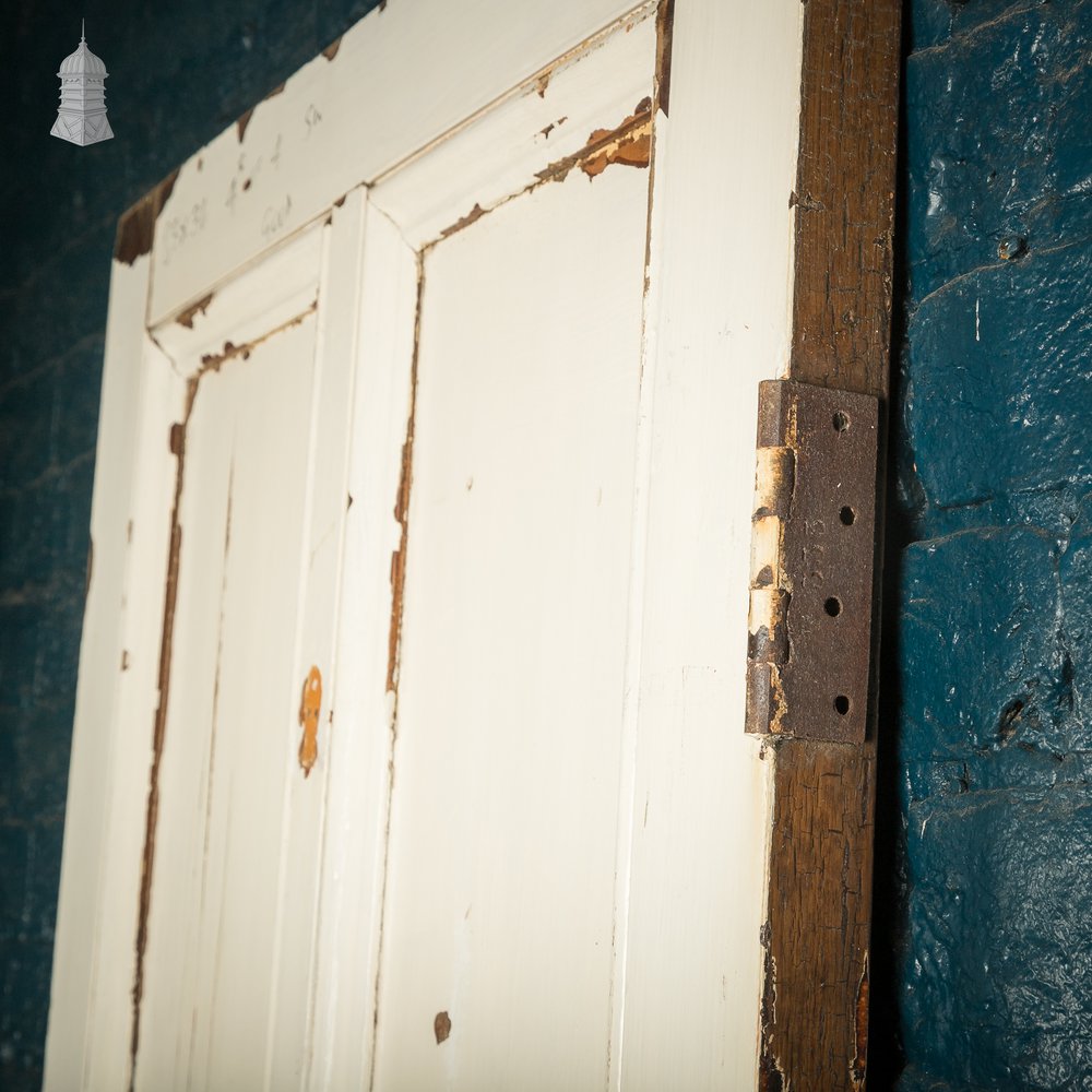 6-Panel Door, Faux Woodgrain & Distressed White Paint Finish