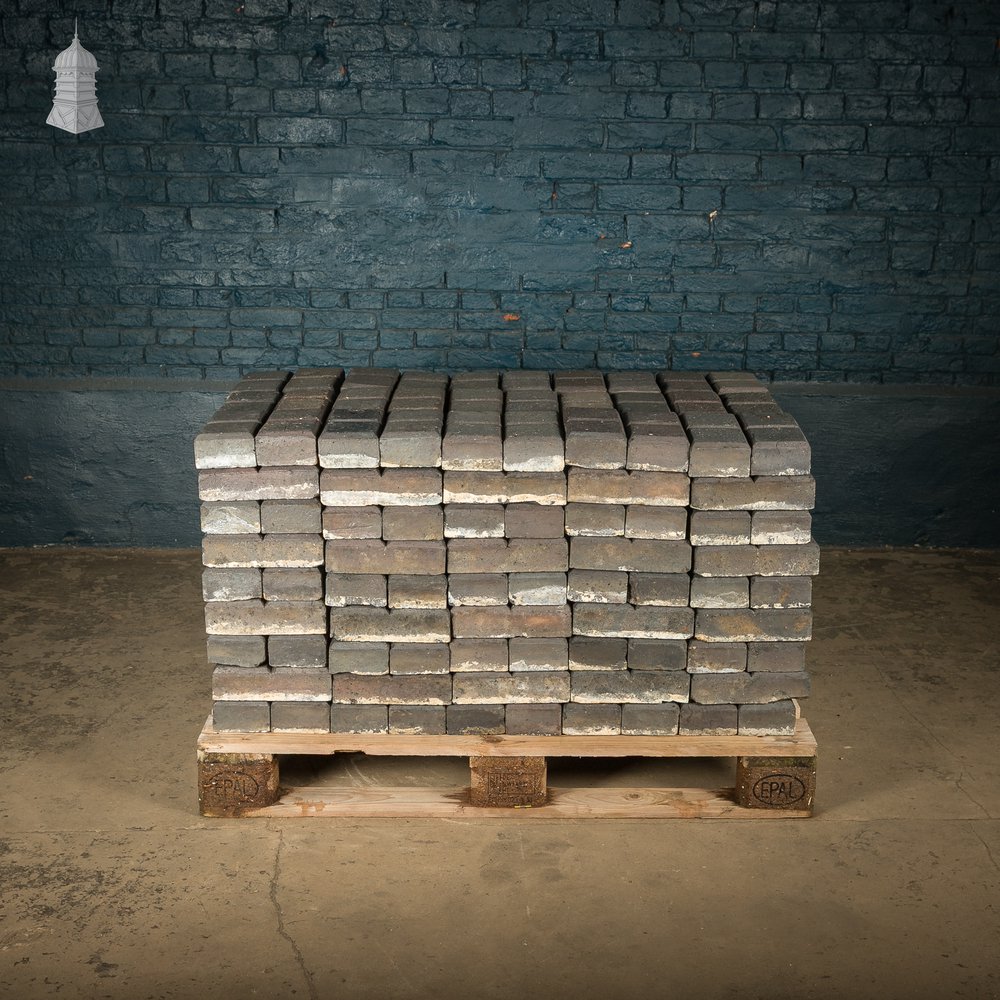 Reclaimed Stable Bricks, 270 Pavers, Staffordshire Blue 2 Block
