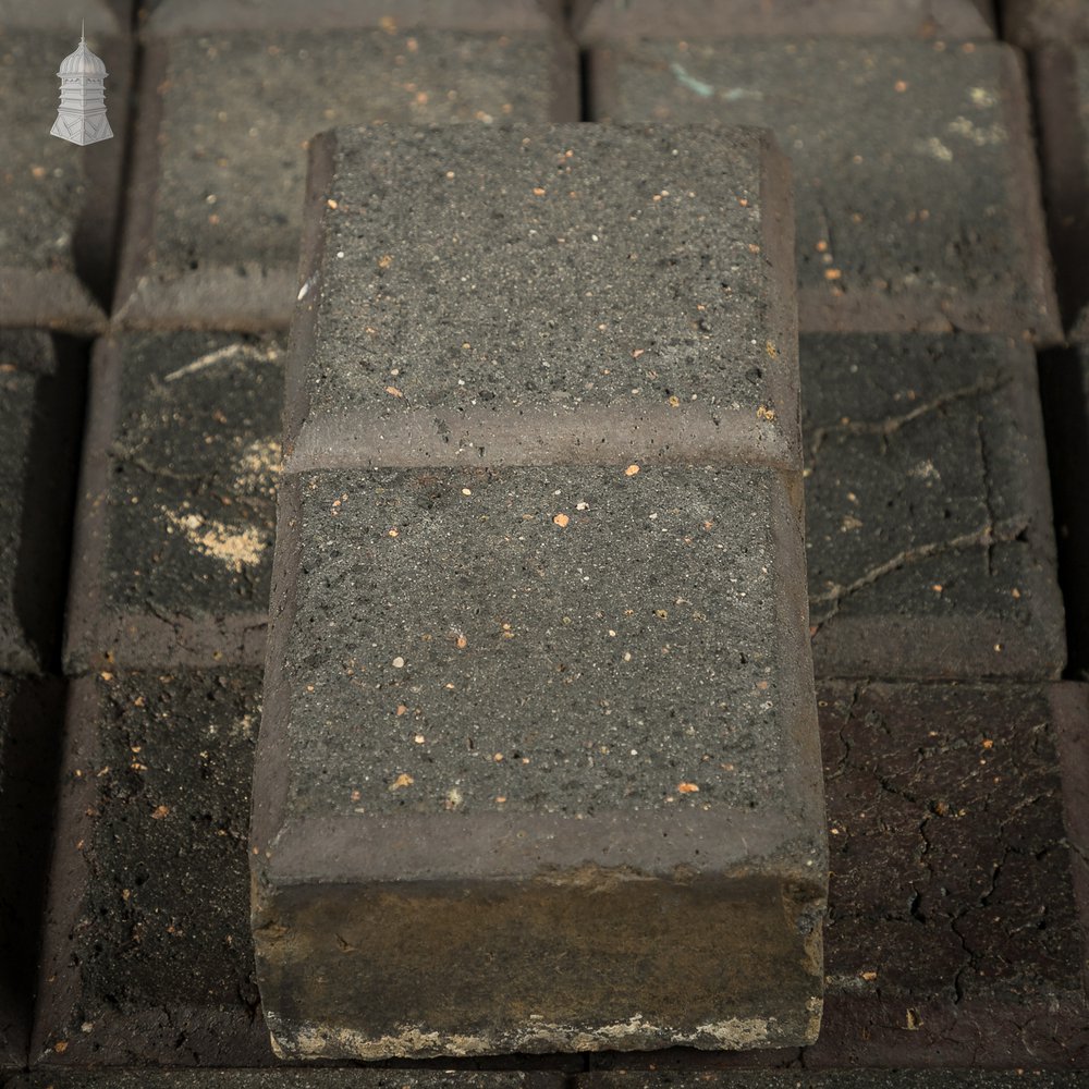 Reclaimed Stable Bricks, 270 Pavers, Staffordshire Blue 2 Block