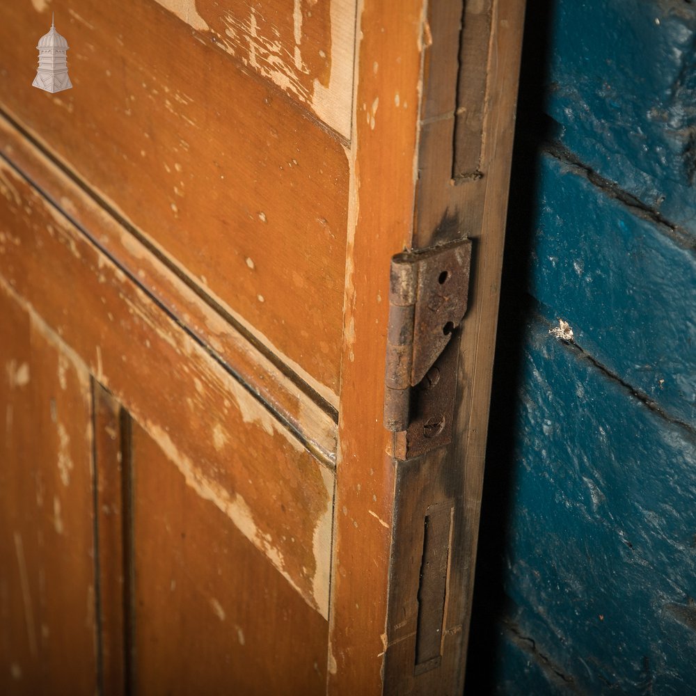 Moulded 5-panel Wooden Door with a Varnished Finish