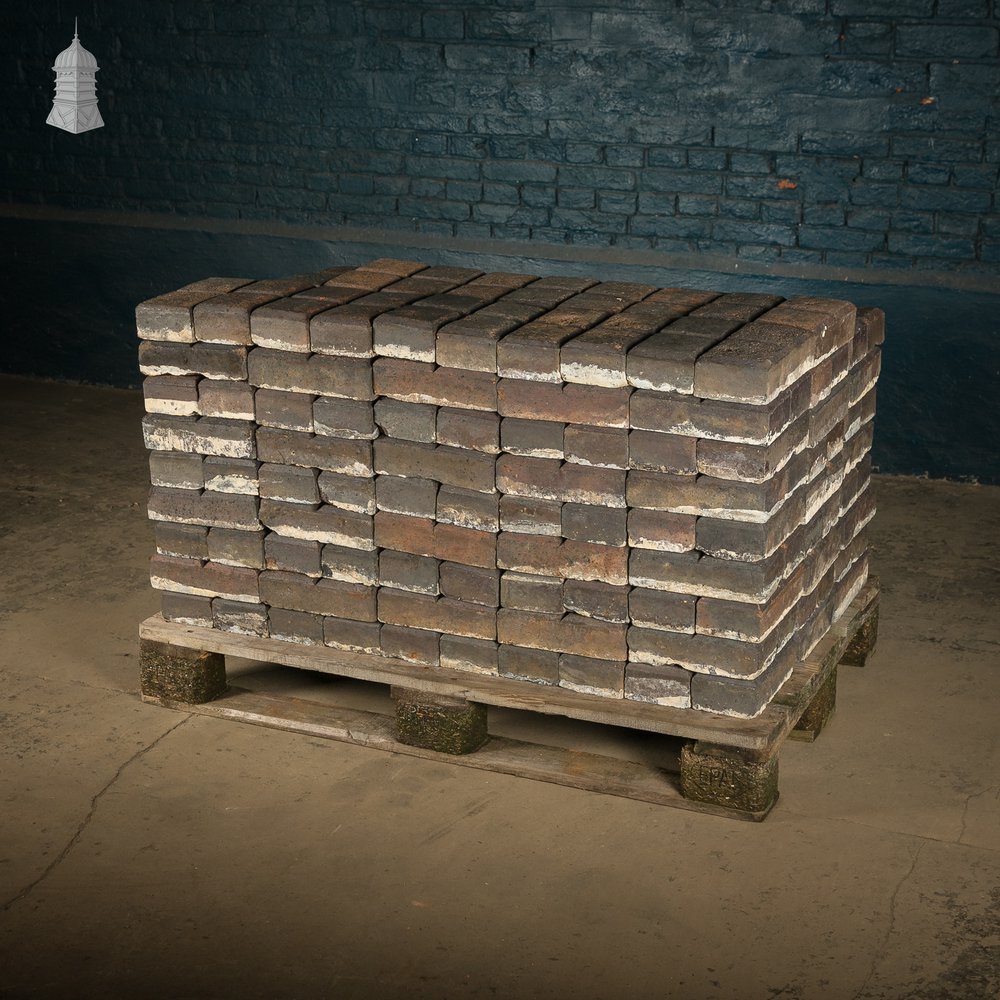 Reclaimed Stable Bricks, 258 Pavers, Worn Face, Staffordshire Blue 2 Block