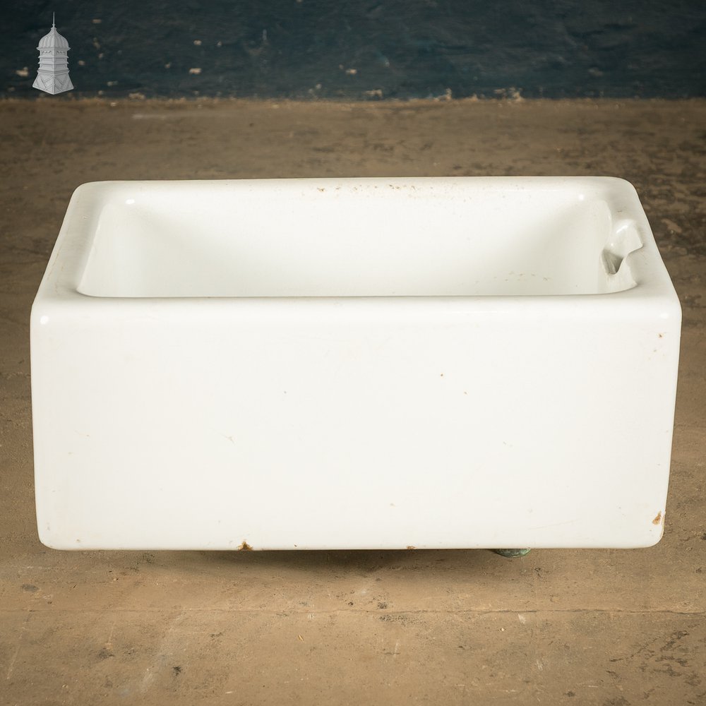 Belfast / Butler Sink, Worn finish, Weir Overflow, Tywfords