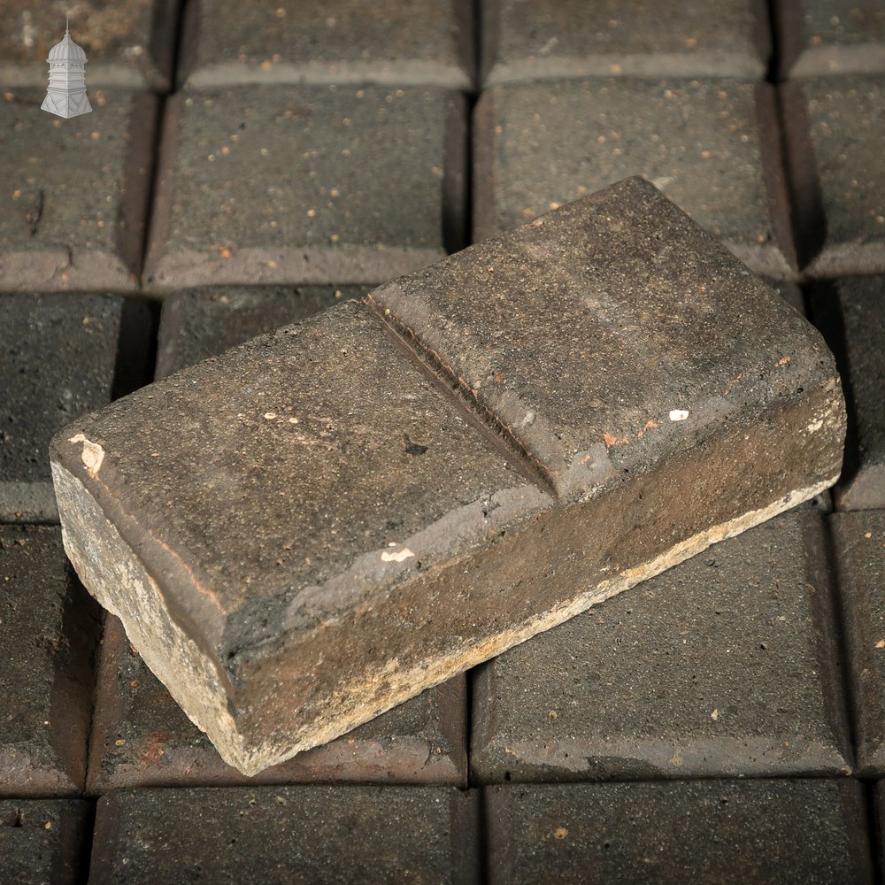Reclaimed Stable Bricks, 270 Pavers, Staffordshire Blue Doubles