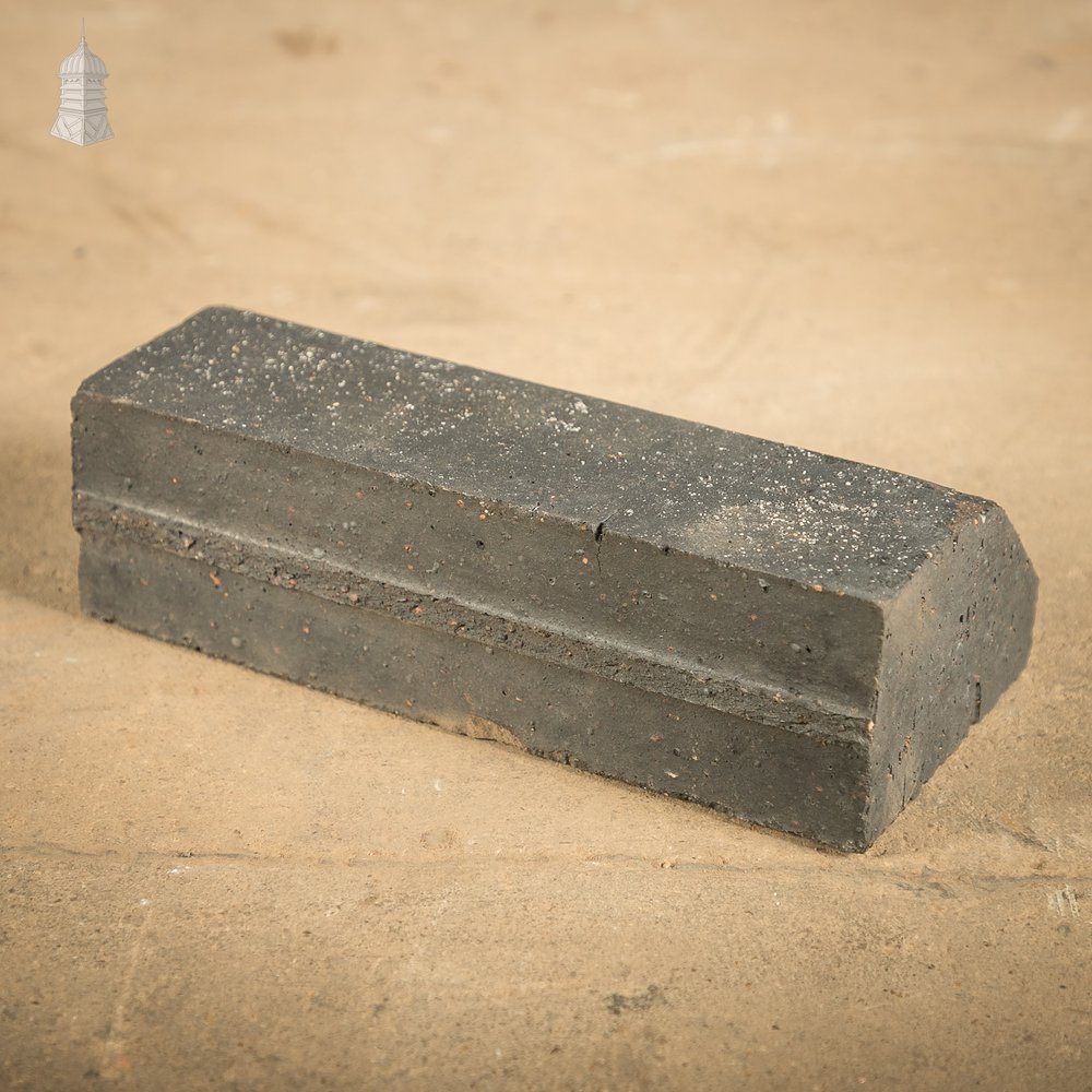 Plinth Stretcher Bricks, Reclaimed, Staffordshire Blue