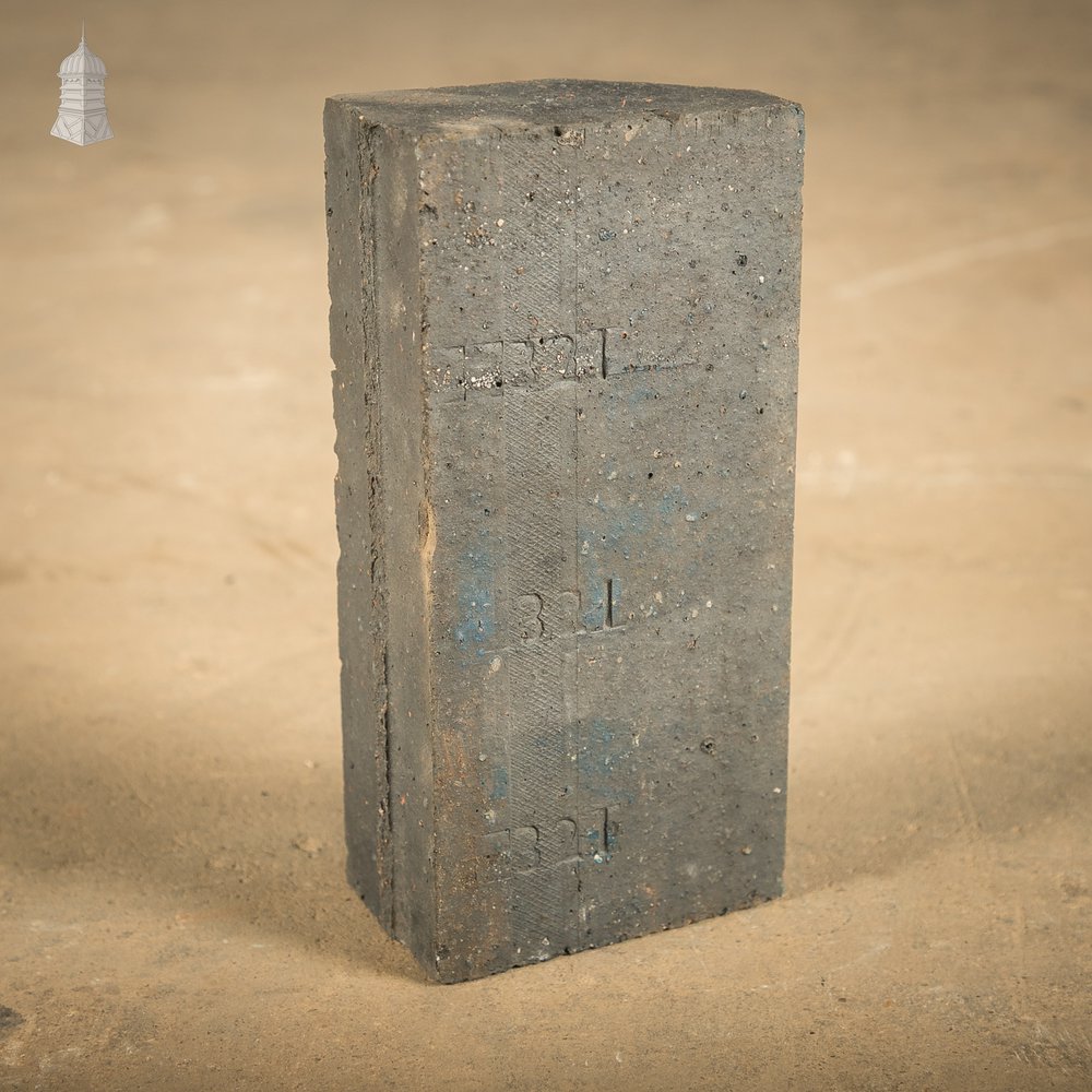 Plinth Stretcher Bricks, Reclaimed, Staffordshire Blue