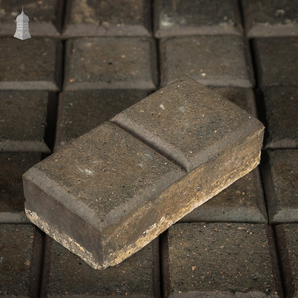 Reclaimed Stable Bricks, 270 Pavers, Staffordshire Blue Doubles