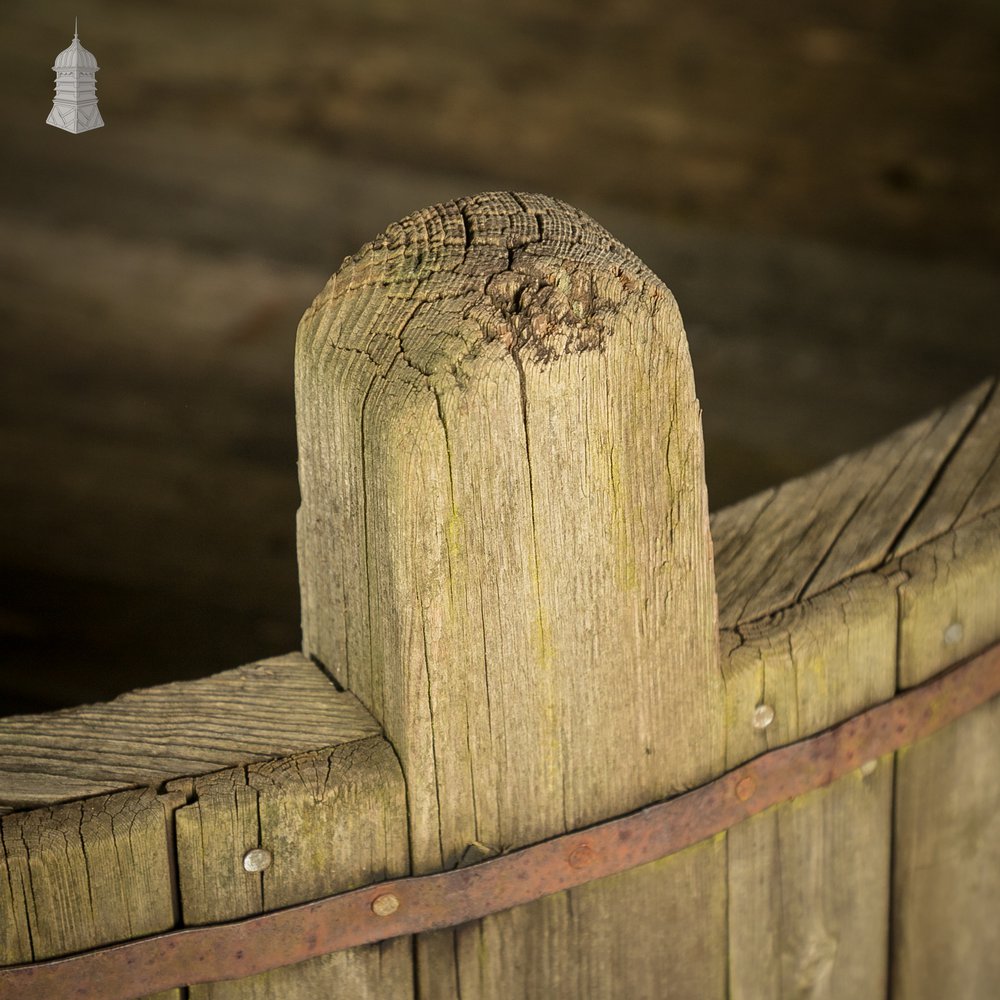 Circular Wooden Manger, 5ft Diameter