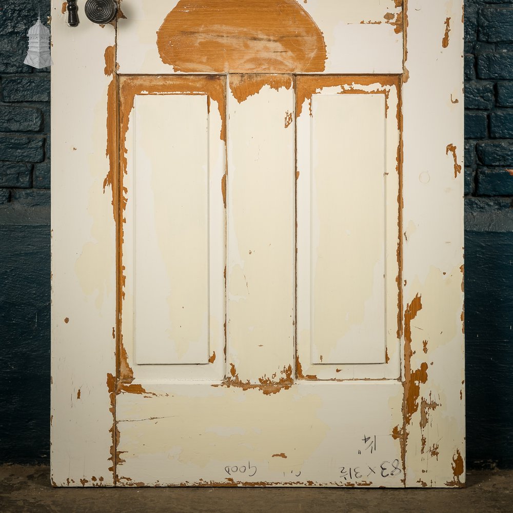 Moulded 4-Panel Door – Worn White Paint, Honey Pot Handles