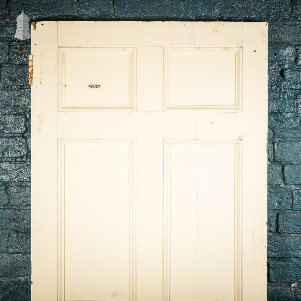 6-Panel Moulded Door – White Painted, Classic Layout