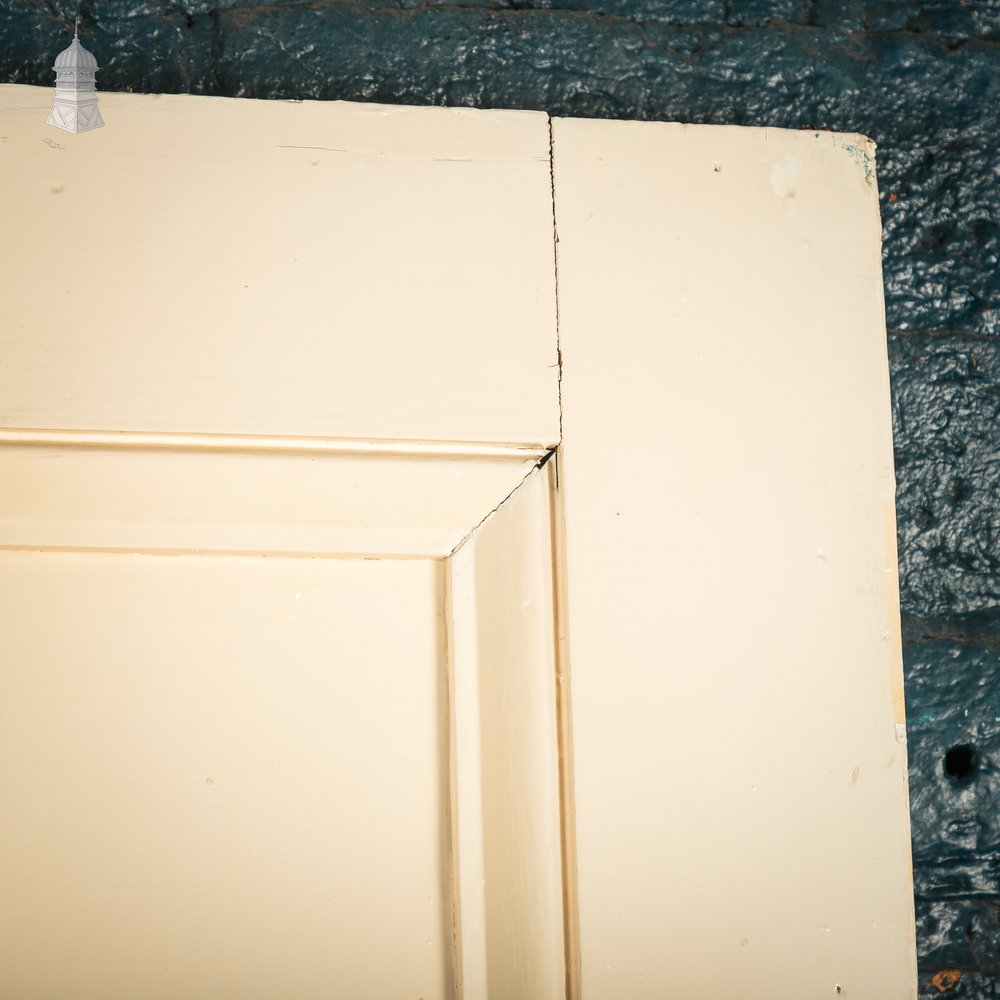 Moulded 6-Panel Door – White Painted Finish
