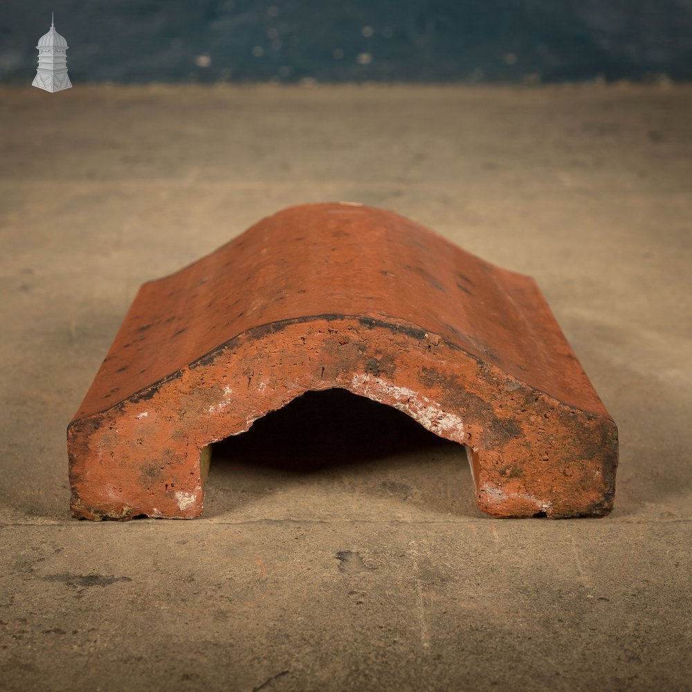 Bishop Hat Wall Copings, Terracotta a run of 1.5M