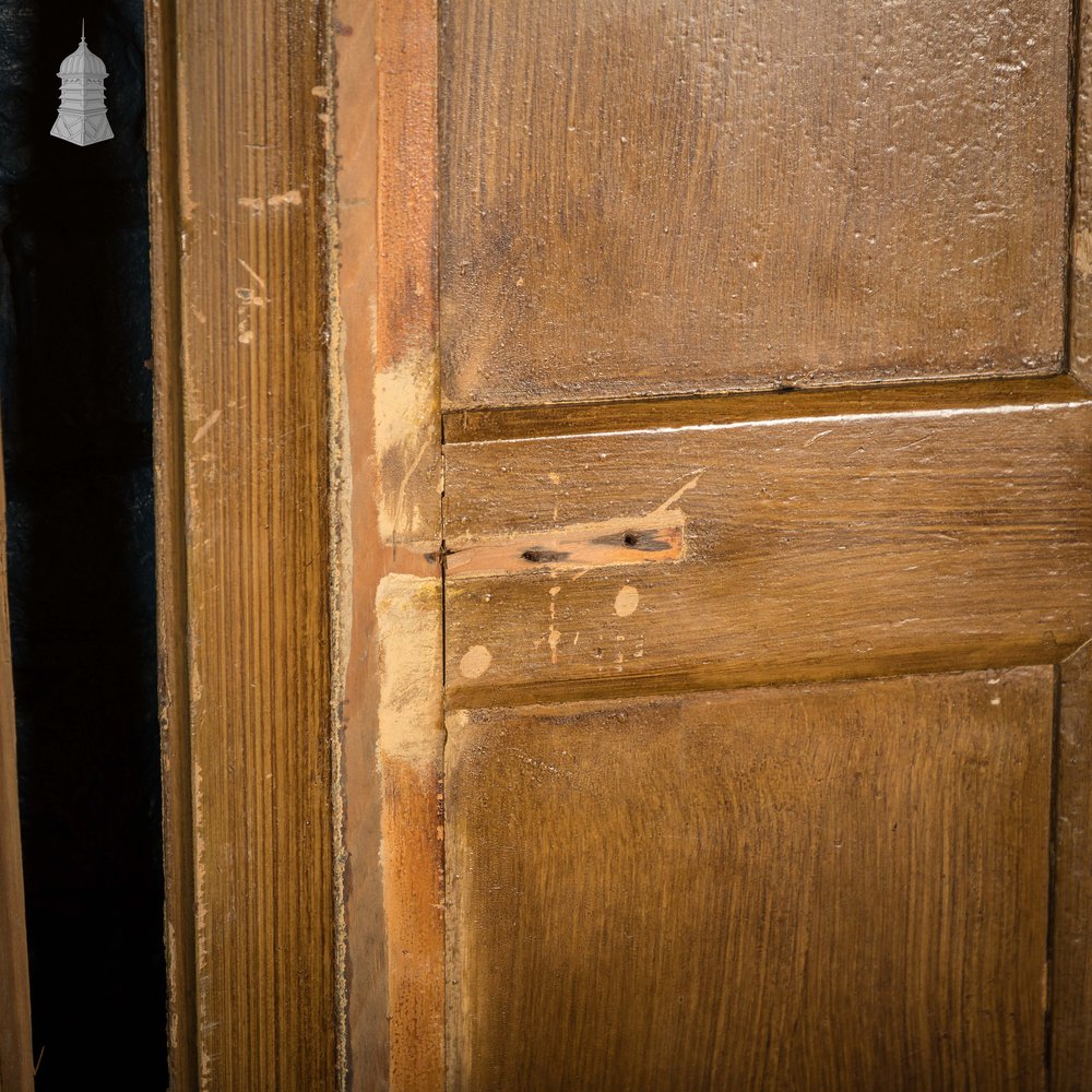 Moulded Chapel Panelling, 2 Panel, Faux Woodgrain - A Run of 33M