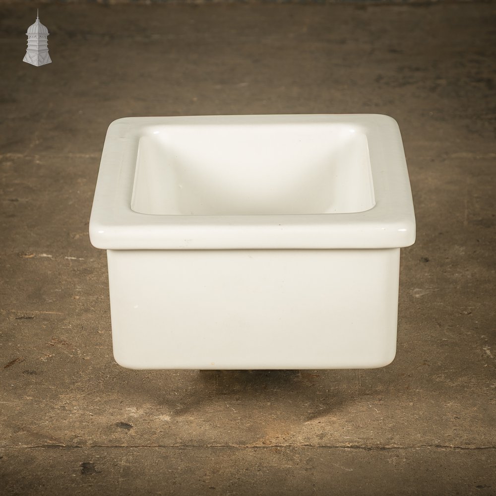 Royal Doulton Butler Sink, Small Vintage Sink