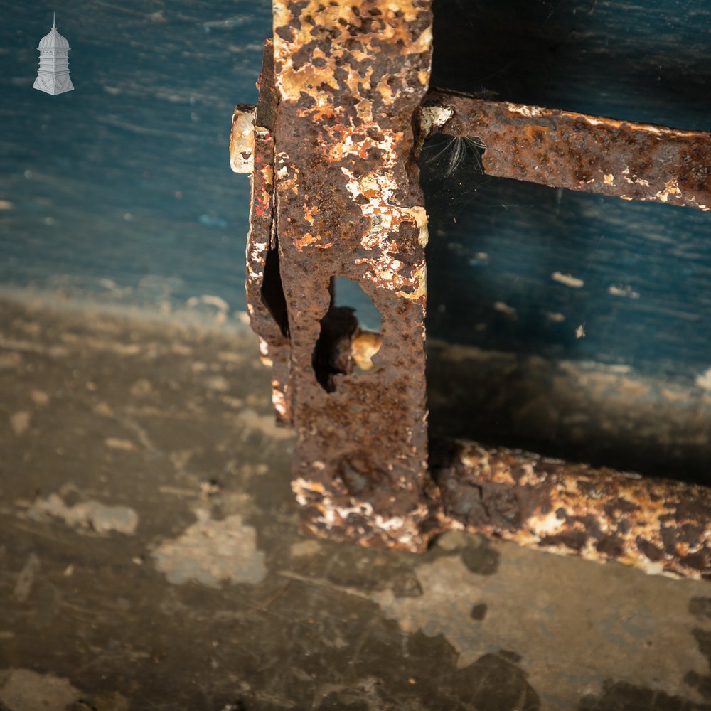 6-Bar Metal Estate Gate