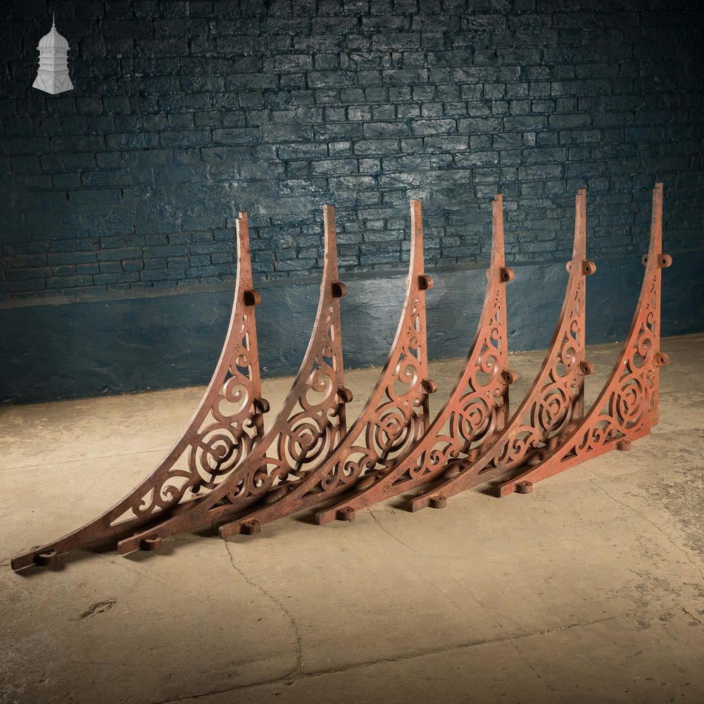 Cast Iron Lrackets,  Victorian 90-degree