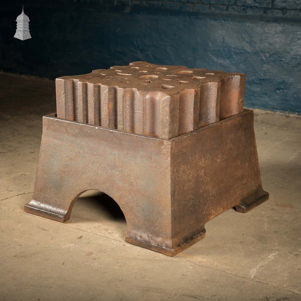 Antique Swage Block, 18" 350lb, with Base