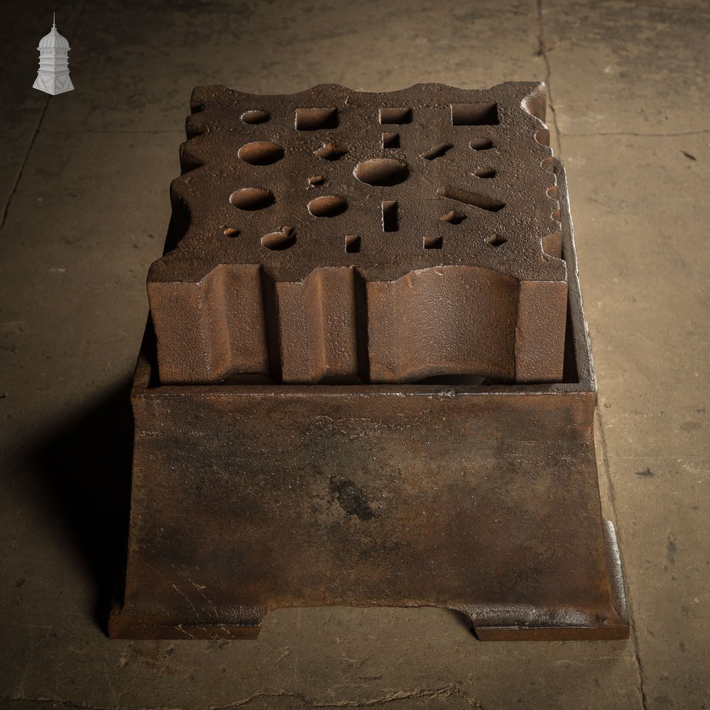 Antique Swage Block, 18" 350lb, with Base