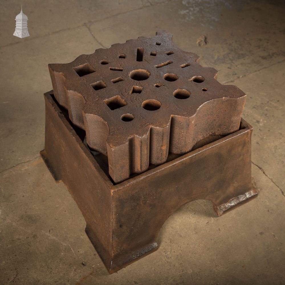 Antique Swage Block, 18" 350lb, with Base
