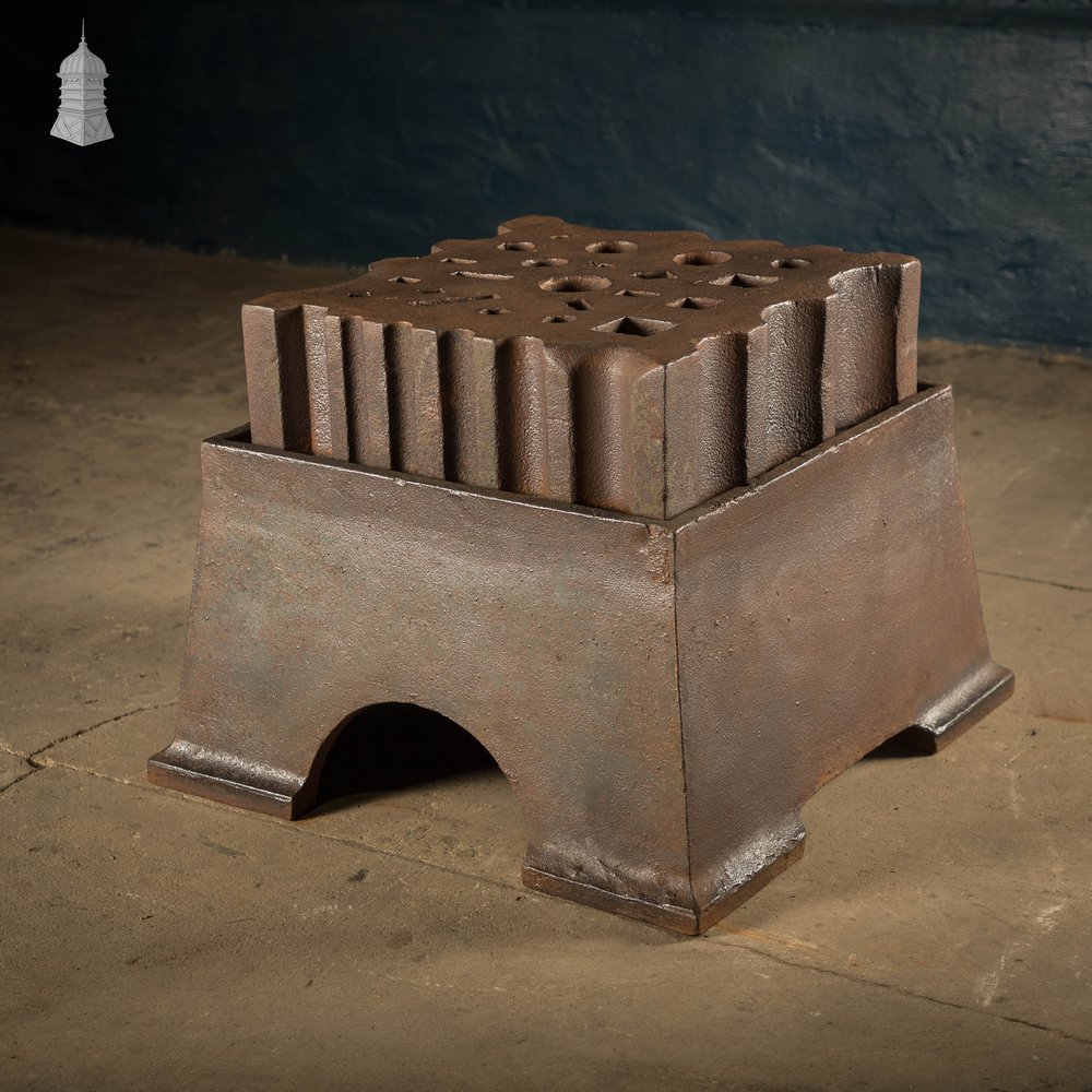 Antique Swage Block, 18" 350lb, with Base