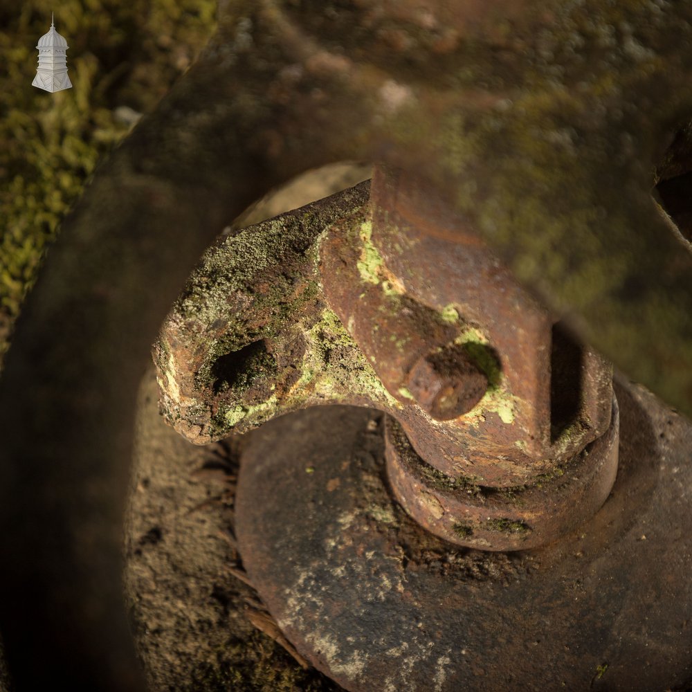 Bygone Grind Stone, Central Belt Drive