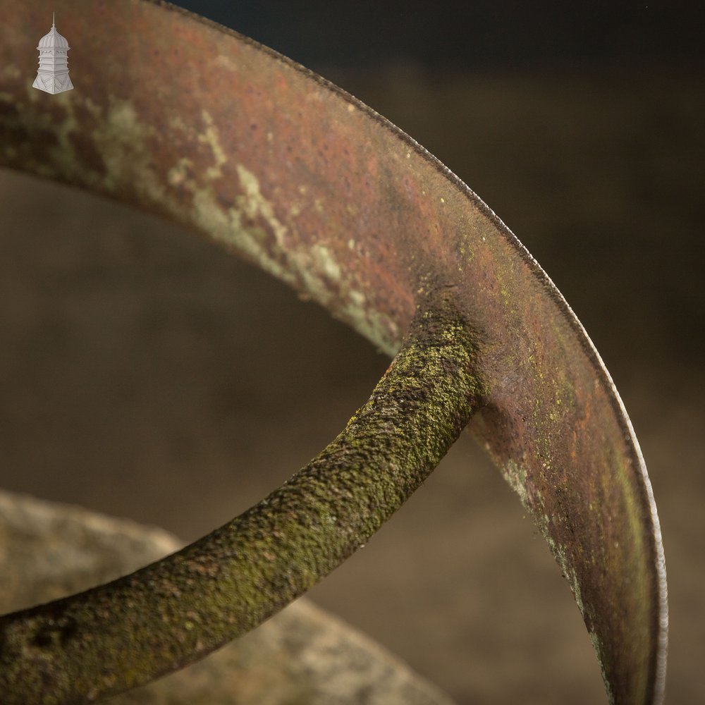 Bygone Grind Stone, Central Belt Drive