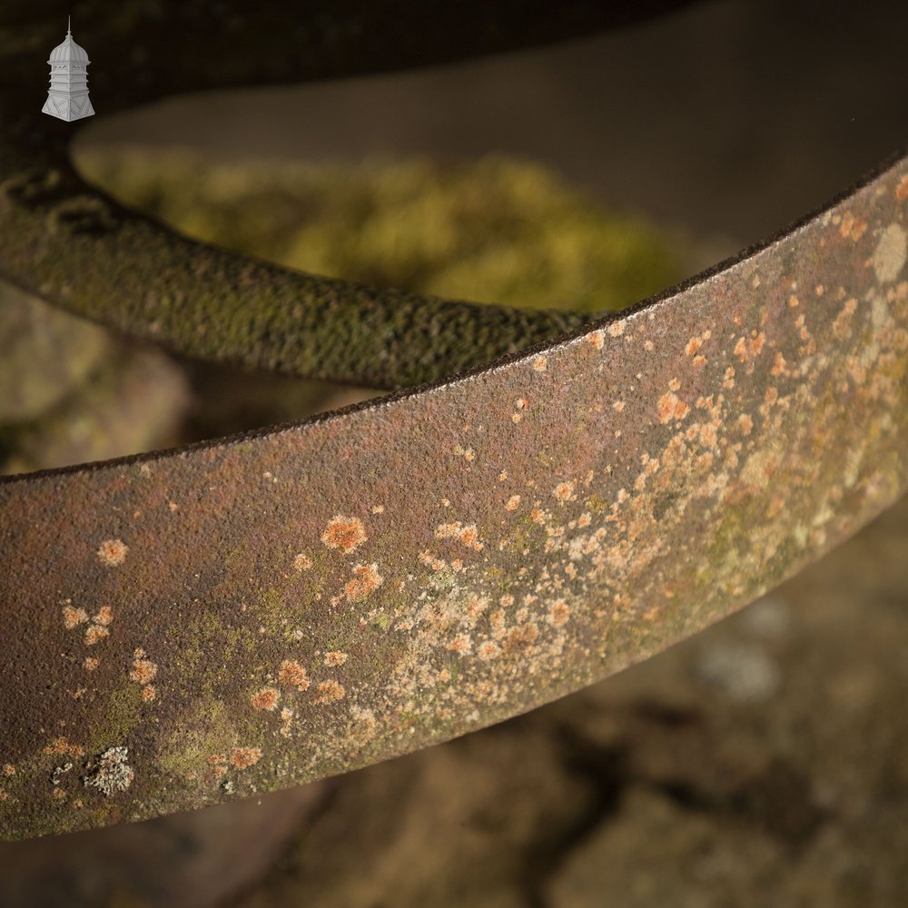 Bygone Grind Stone, Central Belt Drive
