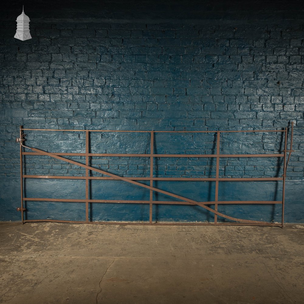 Field Entranceway Gate, 9.5ft Iron 5 Bar Gate