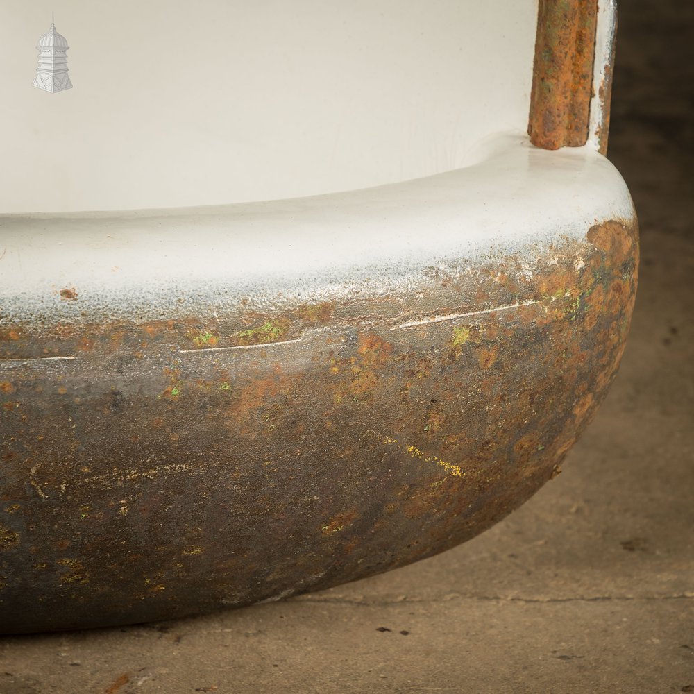 Equine Water Trough, Cast Iron Corner Feeder