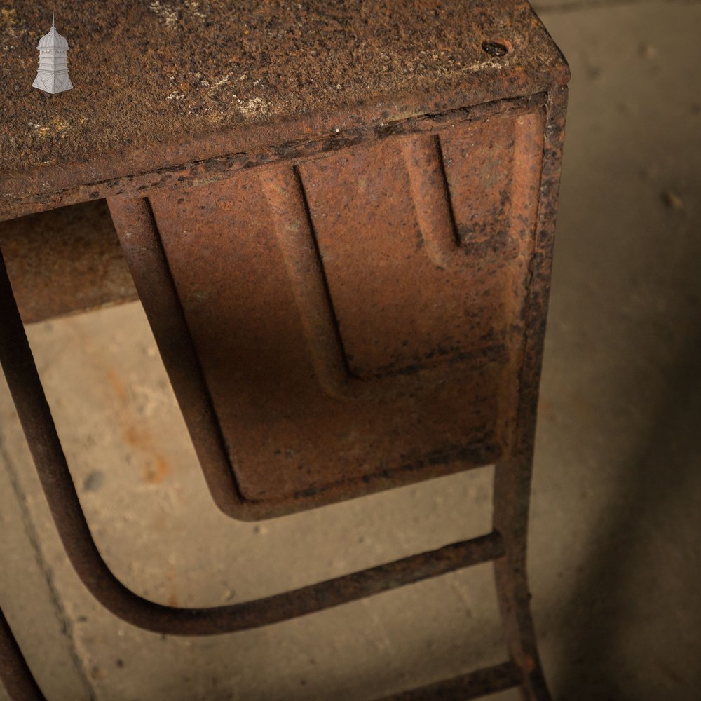 Trough and Hay Rack Stable Fitting by Musgraves