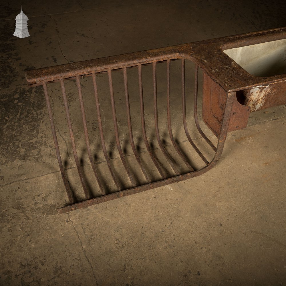 Trough and Hay Rack Stable Fitting by Musgraves